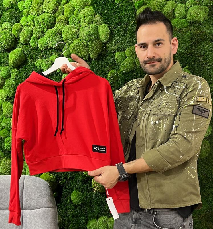 Dámská crop top mikina s kapucí — česká výroba 3
