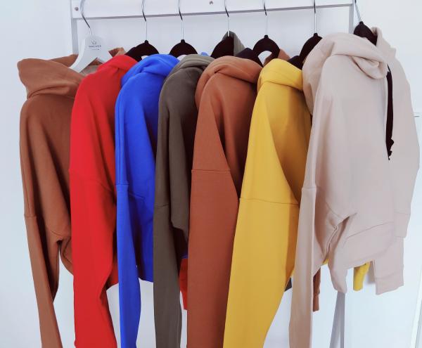 Dámská crop top mikina s kapucí — česká výroba 2