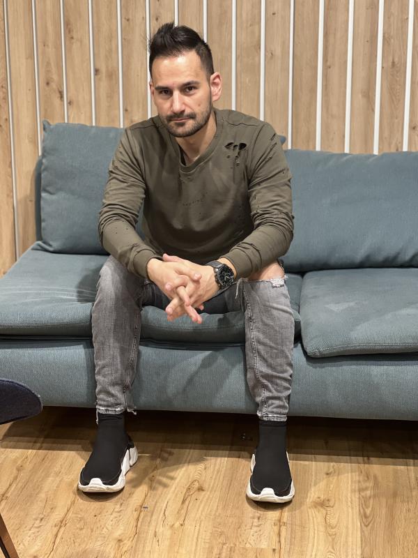 Mikina pánská khaki potrhaná stříkaná 2